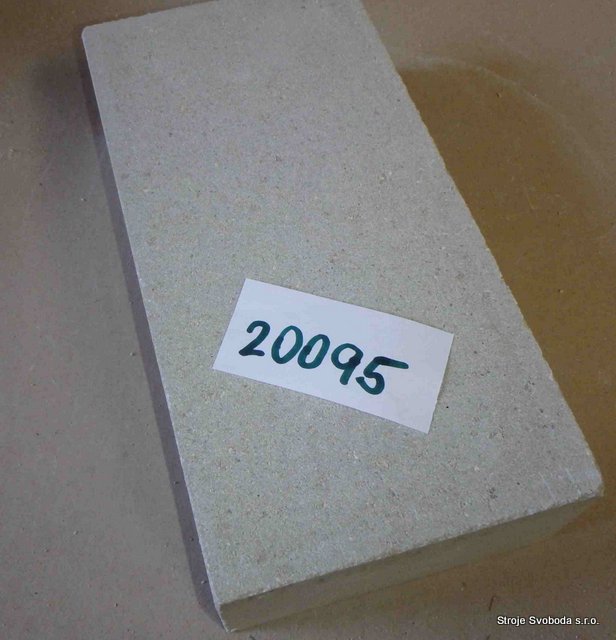 Čtyřsloupový hydr. lis pro lisování keramických materiálů a cihel CJC 120 (pridat k 11920  (10).JPG)